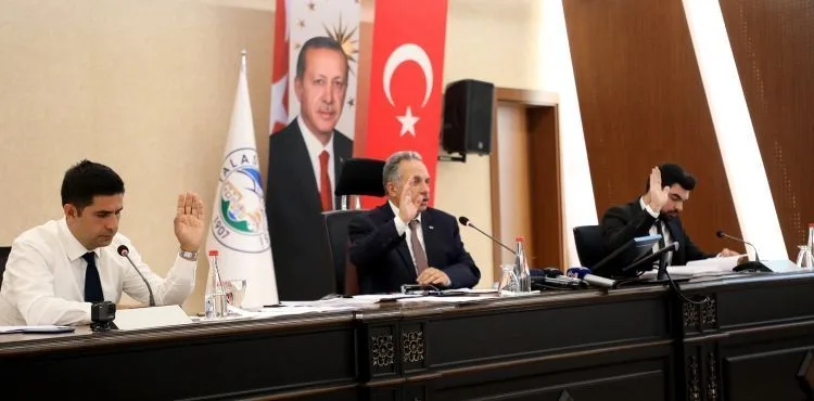TALAS BELEDİYESİ’NİN 2019 YILI FAALİYET RAPORU ONAYLANDI