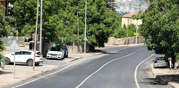 TALAS’TA ASFALT ÇALIŞMALARI TÜM HIZIYLA SÜRÜYOR