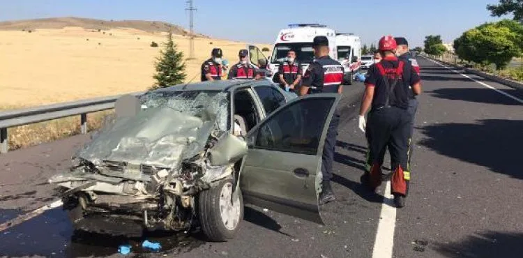 Polis memuru ile anne ve babası kazada öldü