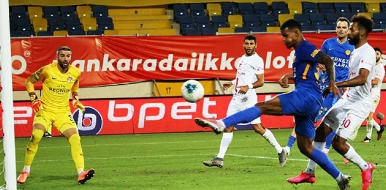 MKE Ankaragücü - Fraport TAV Antalyaspor: 0-1