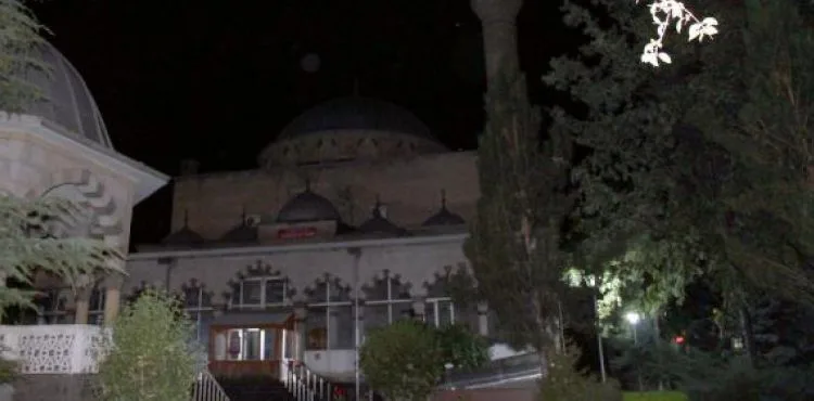 Kayseri'de, minareden atlayan genç yaralandı