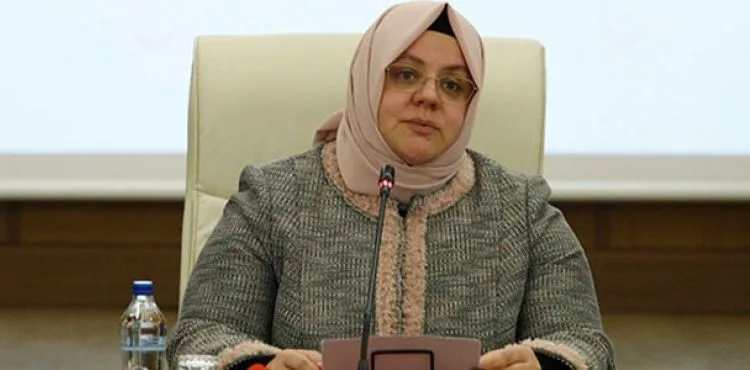 Bakan Selçuk: Kamudaki işçilerimizin ilave tediyeleri bugün ödenecek