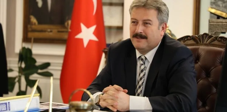 MELİKGAZİ ZABITASININ ANLIK DİKKATİ FACİAYI ÖNLEDİ VE TAKDİR TOPLADI