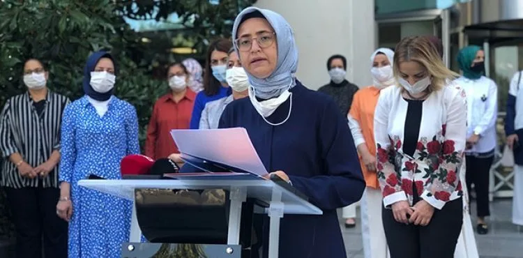 AK Parti kadın kollarından 81 ilde suç duyurusu; İstanbul'da da açıklama yapıldı