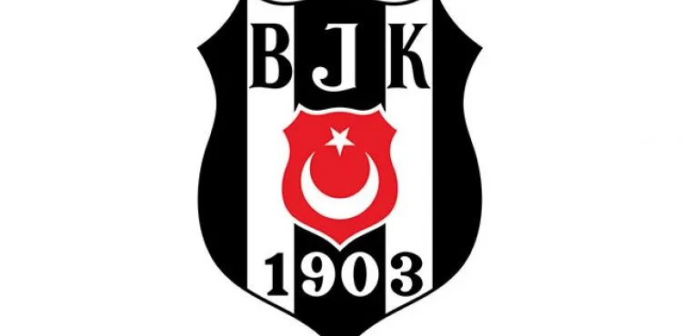Atiba Hutchinson 1 yıl daha Beşiktaş'ta