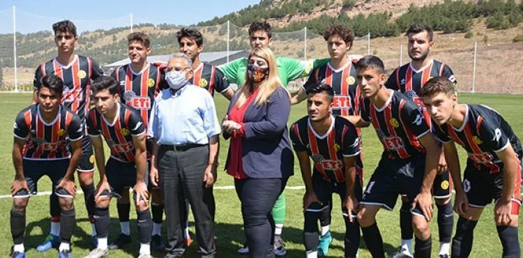 Erciyes İrtifa Kamp Merkezi hizmete açıldı