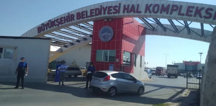 HAL KOMPLEKSİNDE BÜYÜKŞEHİR DENETİMİ