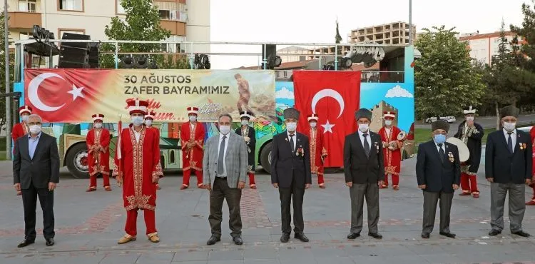 TALAS’TA 30 AĞUSTOS BİR BAŞKA GÜZEL