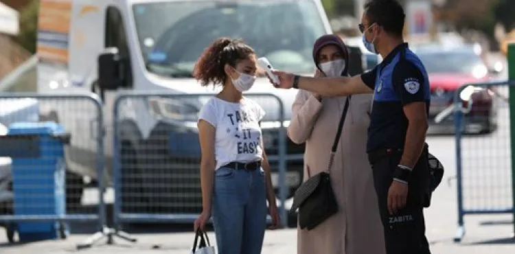 KOCASİNAN’IN PAZAR YERLERİNDE TÜM ÖNLEMLER EN ÜST SEVİYEDE