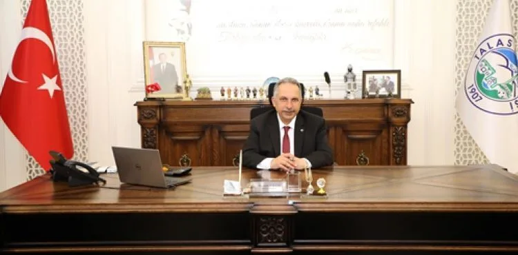 BAŞKAN YALÇIN’DAN ‘UZAKTAN EĞİTİME’ TABLET DESTEĞİ