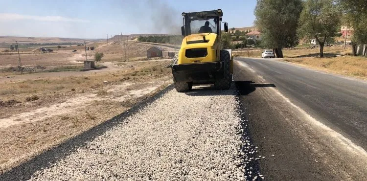BÜYÜKŞEHİR’DEN İLÇELERE DESTEKLER SÜRÜYOR