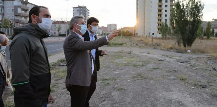Başkan Dr. Palancıoğlu Sabah ekibi ile Hürriyet ve Yeniköy Mahallelerinde