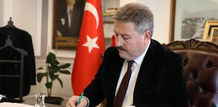 Melikgazi Belediye Başkanı Dr. Mustafa Palancıoğlu 'işyeri ve meskenine soyadın gibi Türkçe isim ver'