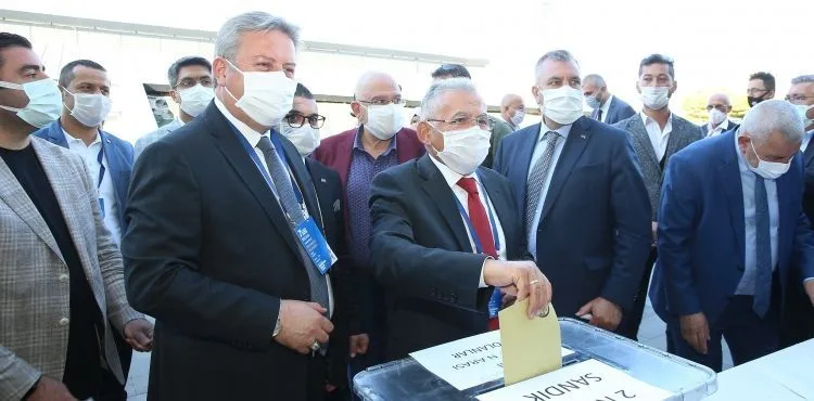 “EL ELE GÖNÜL GÖNÜLE BİR VE BERABERİZ”
