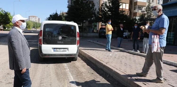 KOCASİNAN BELEDİYESİ, BOZANTI CADDESİNİ YENİLİYOR