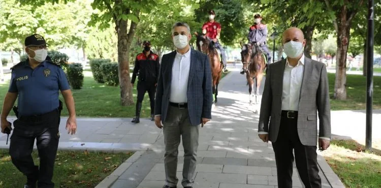 BAŞKAN ÇOLAKBAYRAKDAR’DAN MASKE, MESAFE VE HİJYEN DENETİMİ