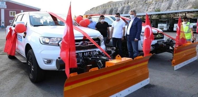 PANDEMİ DÖNEMİNDE MELİKGAZİ’DE REKOR İŞ MAKİNESİ ALIMI