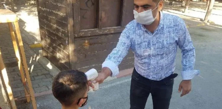 Kayseri'de fiziksel mesafeli yüz yüze eğitim