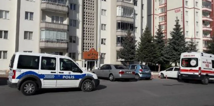 Fabrika işçisi kendini astı