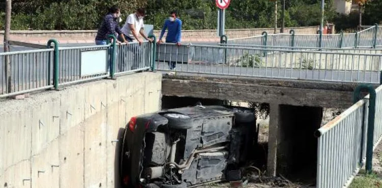 Kayseri'de sulama kanalına düşen otomobilin sürücüsü yaralandı