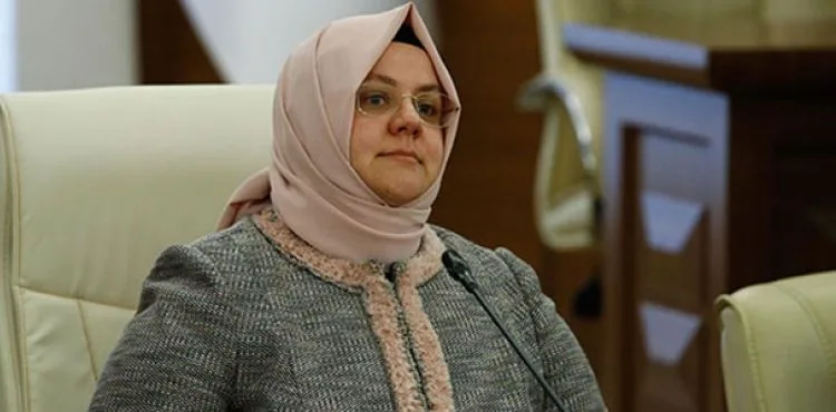 Bakan Selçuk: 1'i kanser 65 ilacı daha geri ödeme listesine aldık