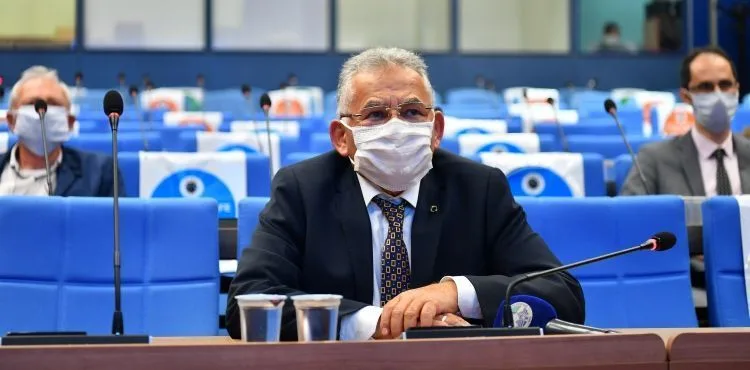 BÜYÜKKILIÇ, YATIRIMCI DAİRE BAŞKANLARINI TOPLADI