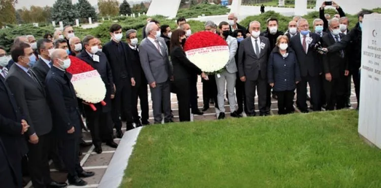 Ecevit, ölümünün 14'üncü yılında mezarı başında anıldı