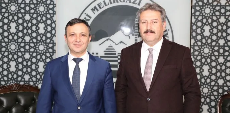 BAŞKAN PALANCIOĞLU, 4 ALANDA BİRDEN BAŞARI GÖSTEREN ERÜ’YÜ TEBRİK ETTİ