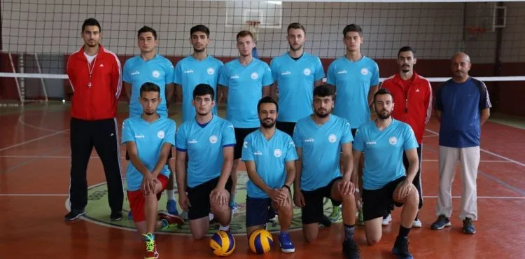 MELİKGAZİ BELEDİYESPOR VOLEYBOL TAKIMINDAN GALİBİYET