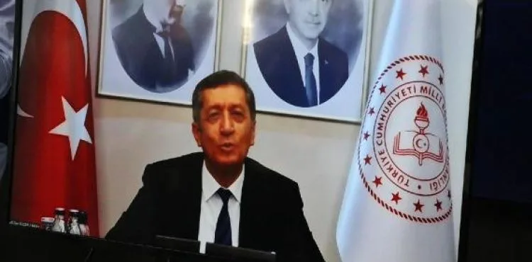 Bakan Selçuk: Tasarım Beceri Atölyesi arttıkça okulların rengi değişiyor