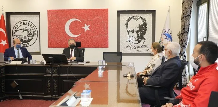 ÖĞRETMEN BAŞKAN, ÖĞRETMENLERLE BULUŞTU