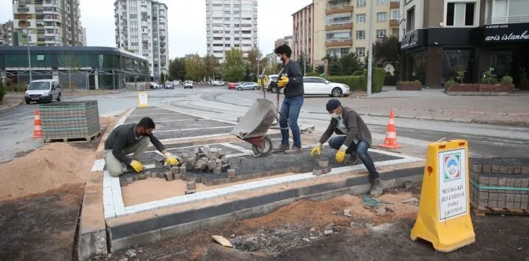 YENİ YAPILAN KAVŞAK İLE DAHA GÜVENLİ ULAŞIM SAĞLANACAK