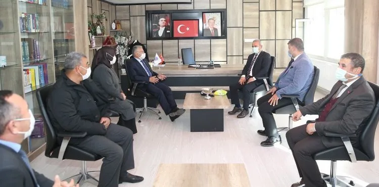 BAŞKAN BÜYÜKKILIÇ, AKKIŞLA VE SARIOĞLAN’I ZİYARET ETTİ
