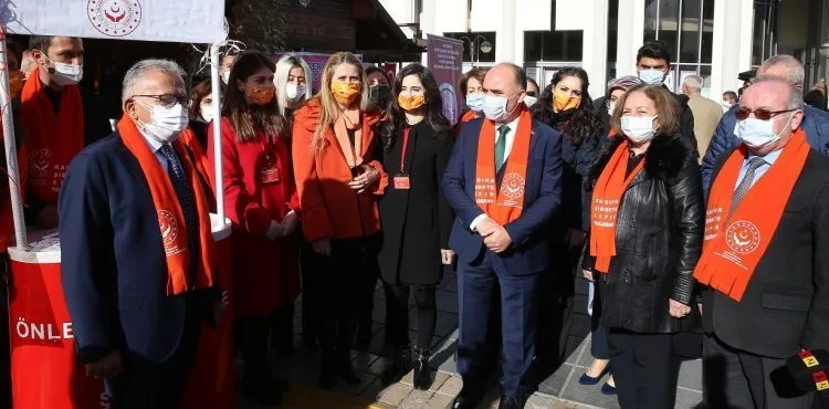 BAŞKAN BÜYÜKKILIÇ’TAN KADINA ŞİDDETE KARŞI MASKELİ DESTEK; SIFIR TOLERANS