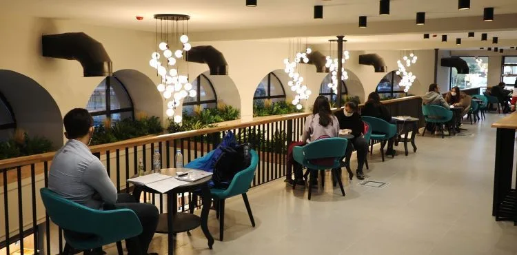 KÜTÜPHANEYE 22 BİN ZİYARETÇİ