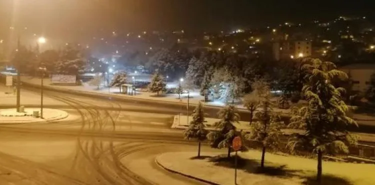 Kayseri'nin Hacılar ilçesine kar yağdı