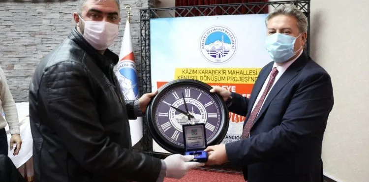 MELİKGAZİ’DE 110 DAİRENİN ANAHTAR TESLİMİ YAPILDI