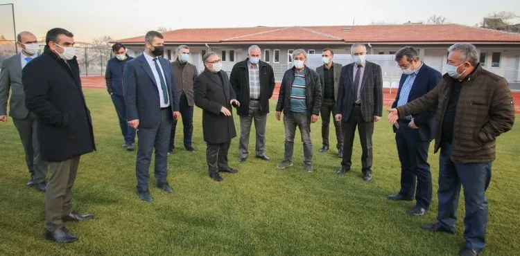 HACILAR STADYUMUNDA İNCELEME ÖZDOĞAN: HEDEFİMİZ SPORLA İÇ İÇE BİR İLÇE