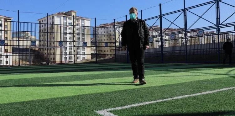 MELİKGAZİ’DEN GENÇLERE YENİ SPOR TESİSLERİ ATAĞI
