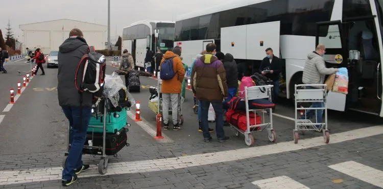 ERCİYES KAYAK MERKEZİ’NE SEZONUN İLK CHARTER SEFERİ UKRAYNA’DAN