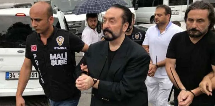 Adnan Oktar'a 1075 yıl 3 ay hapis cezası verildi