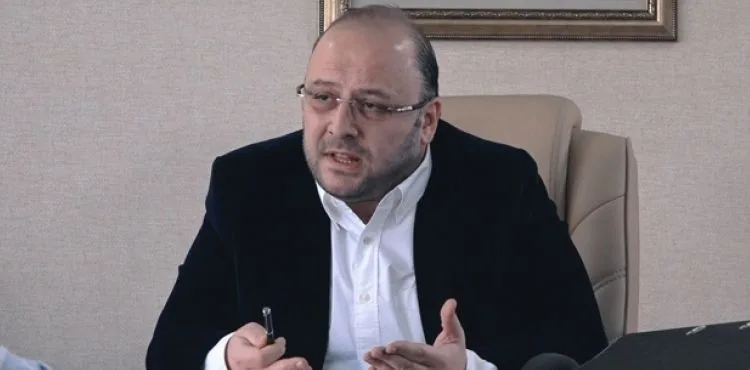 Bekir Kiracıoğlu, Kayseri OSB'nin yıllık 8 Milyon TL faiz ödediğini ifade etti.