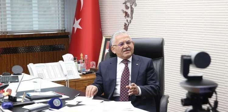 ENERJİ BAKANI DÖNMEZ, BAŞKAN BÜYÜKKILIÇ’I ÖRNEK GÖSTERDİ