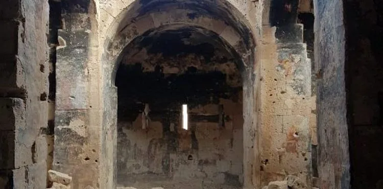 Definecilerin tahrip ettiği tarihi kilise, restore edilecek