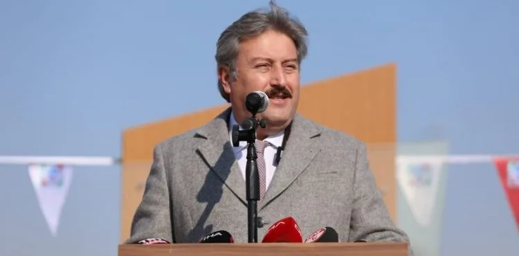 “TOPRAK DEDE” MELİKGAZİ’DE İSMİNİ TAŞIDIĞI PARKTA ANILDI
