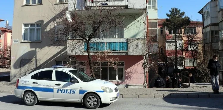 Kayseri'de yalnız yaşayan emekli, evinde ölü bulundu
