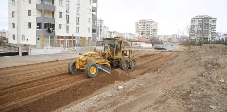 ABDÜLHAMİT HAN BULVARI'NA YENİ BAĞLANTI YOLU İLE TRAFİK RAHATLAYACAK