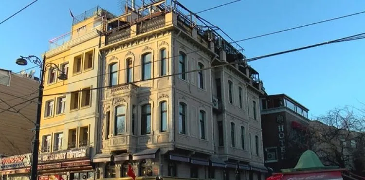 Sultanahmet'teki tarihi han 120 milyon liraya satışa çıkarıldı