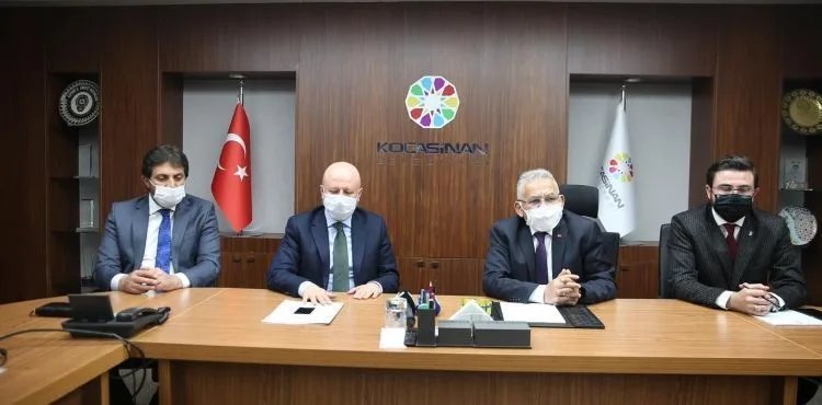 BÜYÜKKILIÇ’TAN KOCASİNAN’DA YATIRIM TOPLANTISI