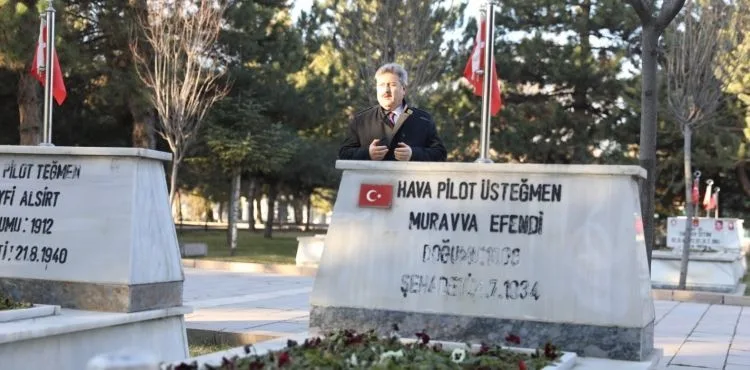 BAŞKAN PALANCIOĞLU, CUMA SABAHI KARTAL ŞEHİTLİĞİNİ ZİYARET ETTİ